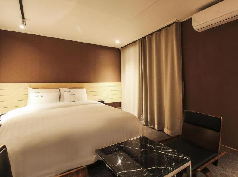 Gangnam Blanc Motel Сеул Екстериор снимка